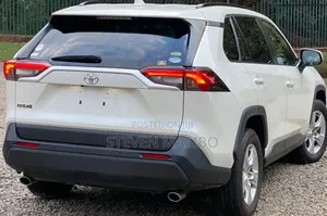 Toyota RAV4 2020 White