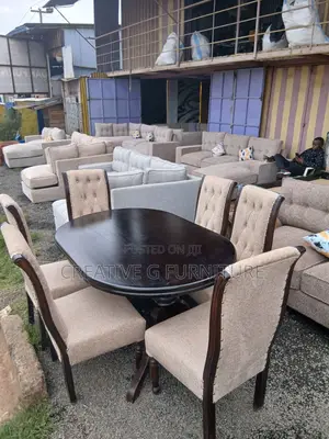Modern 6‐Seater Beige Dining Set
