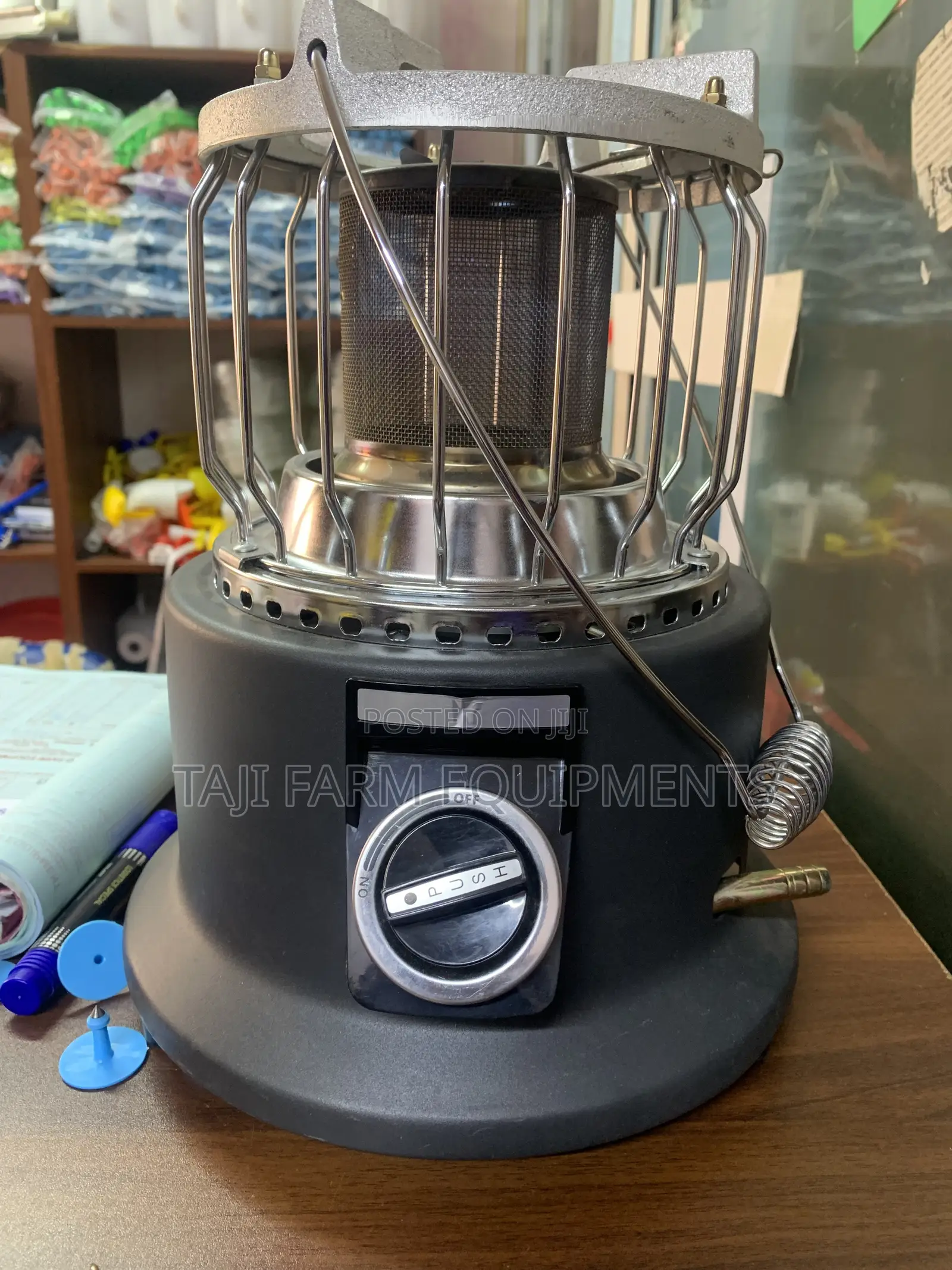 Ampia Gas Brooder for Chicks and Home Warmth