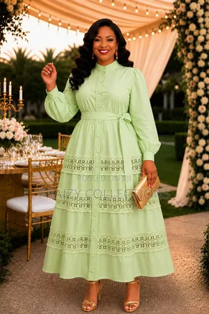 Elegant Lace Panel Maxi Dress