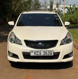 Subaru Legacy 2011 Pearl