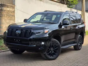 Toyota Land Cruiser Prado 2.8 2023 Black