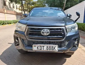 Toyota Hilux 2018 Black