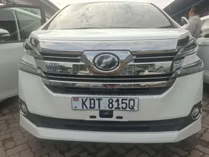 Toyota Vellfire 2018 White