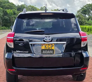 Toyota Vanguard 2010 Black