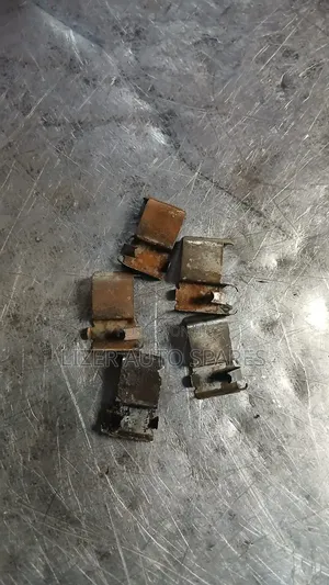 Brake Pads Locks Lancer