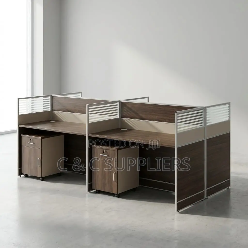 Modern 4-Person Modular Workstation