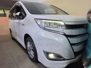 Toyota Noah 2019 White