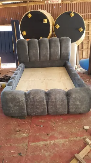 4x6 Grey Bubble Bed ( Chester Bed)