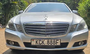 Mercedes-Benz E250 2009 Silver