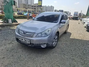 Subaru Outback 2010 Silver