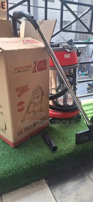 30 Litres Windsor Dry and Wet Vacuum Cleaner