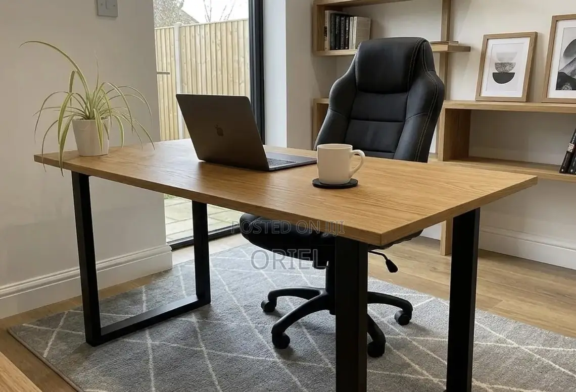 Office Desk : Compact Home Office Computer Table