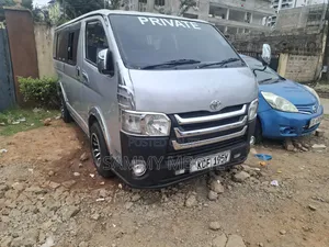Toyota HiAce 2009 Silver