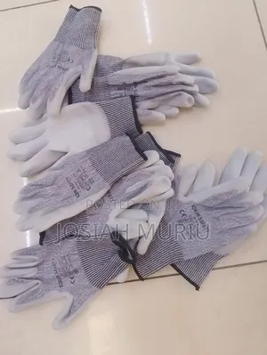 High Performance Pu Coated Safety Gloves