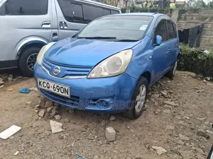 Nissan Note 2011 Blue