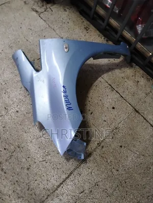 Nissan Note E12 Wing/Fender