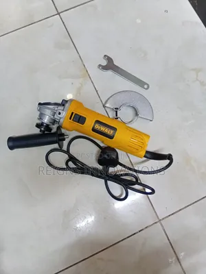DeWalt Grinding Machine
