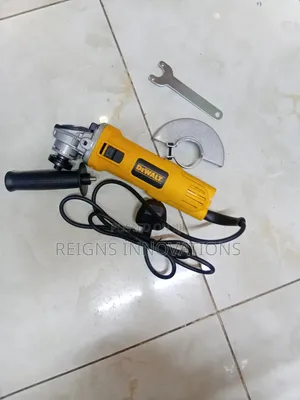 DeWalt Heavy-Duty Grinder