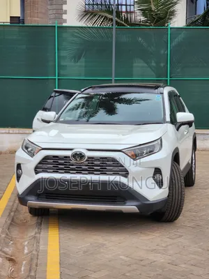 Toyota RAV4 2019 White