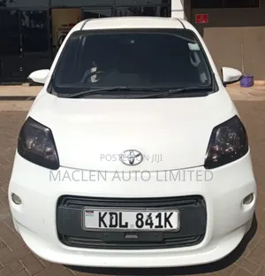 Toyota Porte 2015 White