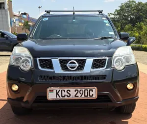Nissan X-Trail 2012 Black