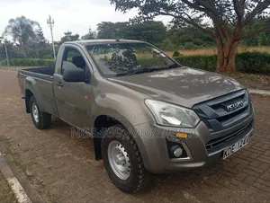 Isuzu D-MAX 2022 Green