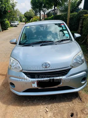 Toyota Passo 2019 Silver