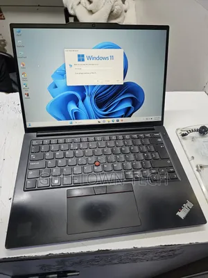 Laptop Lenovo ThinkPad E14 Gen 5 8GB Intel Core i5 SSD 256GB