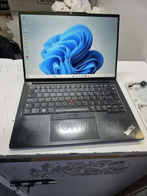 Laptop Lenovo ThinkPad E14 Gen 5 8GB Intel Core i5 SSD 256GB