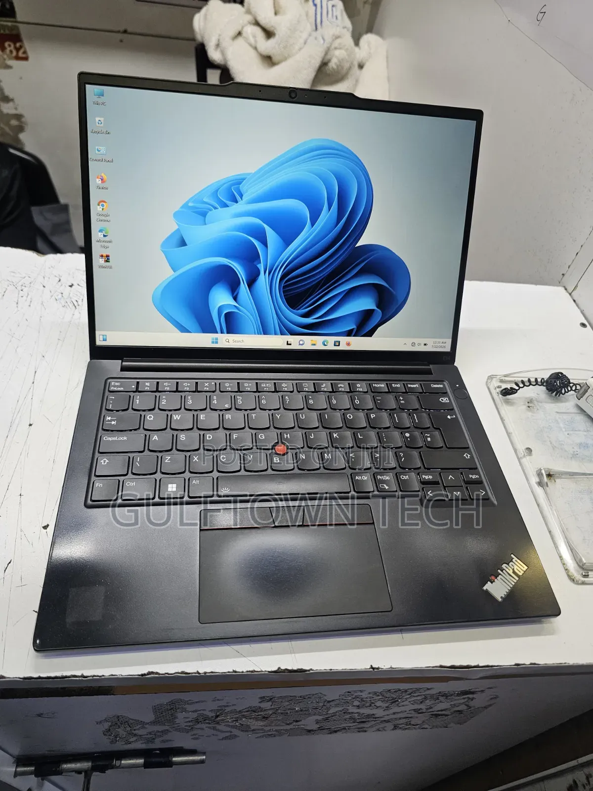 Laptop Lenovo ThinkPad E14 Gen 5 8GB Intel Core i5 SSD 256GB
