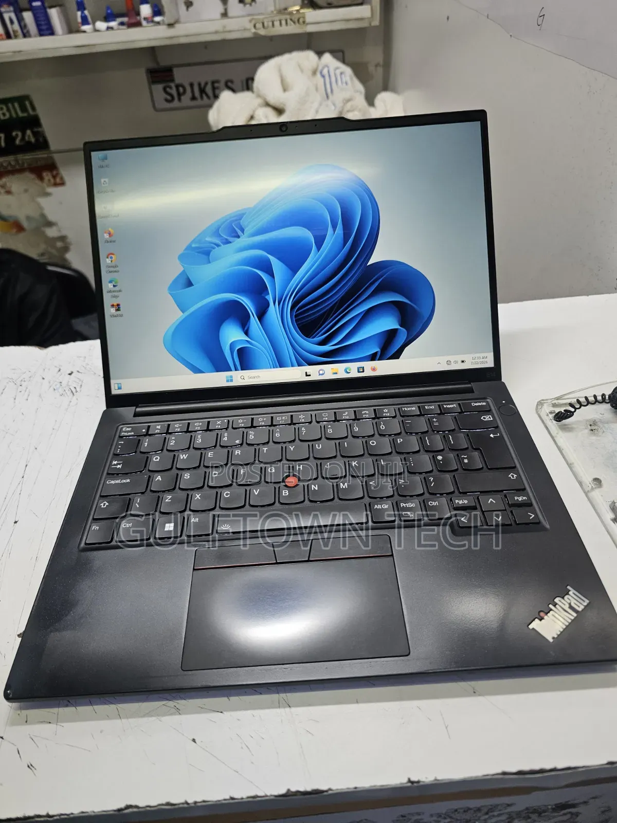 Laptop Lenovo ThinkPad E14 Gen 5 8GB Intel Core i5 SSD 256GB
