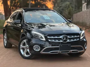 Mercedes-Benz GLA-Class 2019 Black
