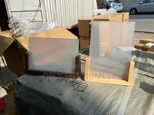 Acrylic Photo Frame With Wooden Base_ex