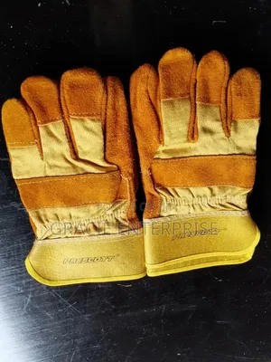 Wrist Length Safety Gloves