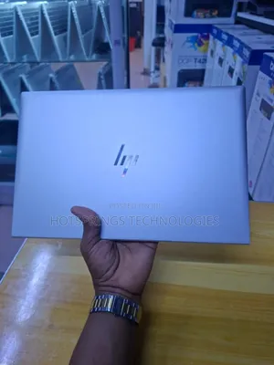Laptop HP EliteBook 830 G8 16GB Intel Core i7 SSD 512GB