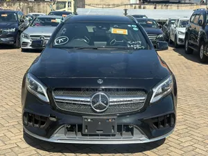Mercedes-Benz GLA-Class 2019 Black