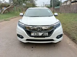 Honda Vezel 2018 White