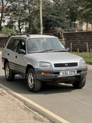 Toyota RAV4 Automatic 2000 Silver