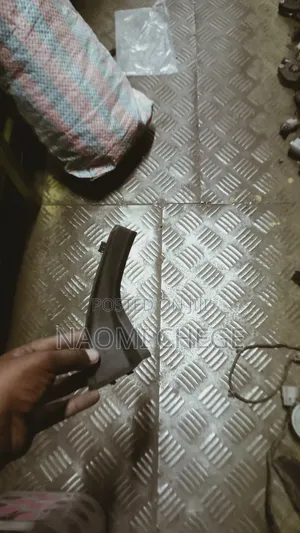 Windscreen Finisher Nissan Tiida
