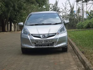 Honda Fit 2012 Silver