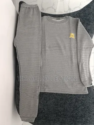 Stripped Fleece Material 10-15