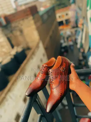 Men's Cap-Toe Oxford Shoe —