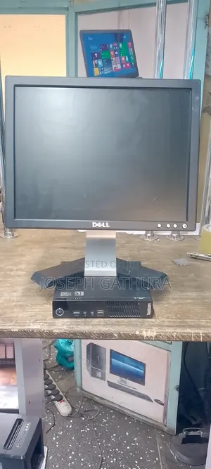 Desktop Computer Lenovo 8GB Intel Core i5 HDD 500GB
