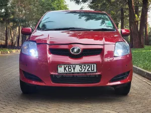 Toyota Auris 2007 Red