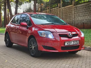 Toyota Auris 2007 Red