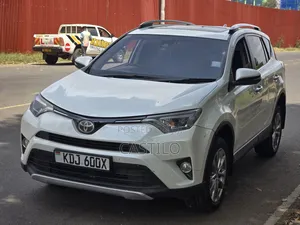 Toyota RAV4 2015 White