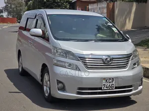 Toyota Vellfire 2010 Silver
