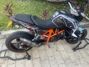 KTM 2012 White