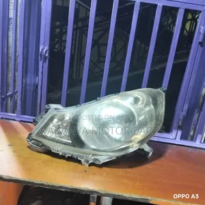 Nissan Wingroad AD Non Xenon Headlamp, Clean Original Ex Japan Spare